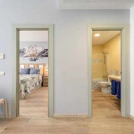 25 With Free Parking And Pool Apartment *