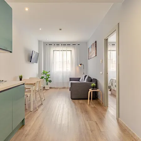 Apartment 25 With Free Parking And Pool *